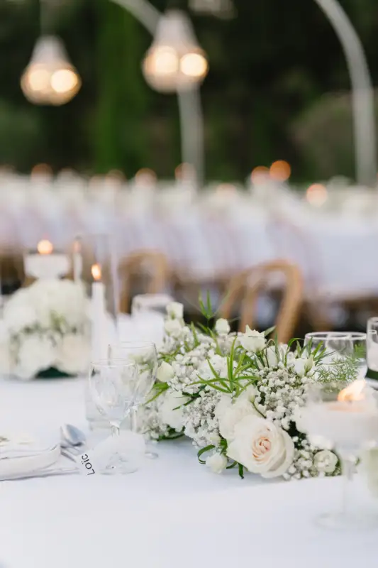 White wedding in Le Mas des Costes – Orgon